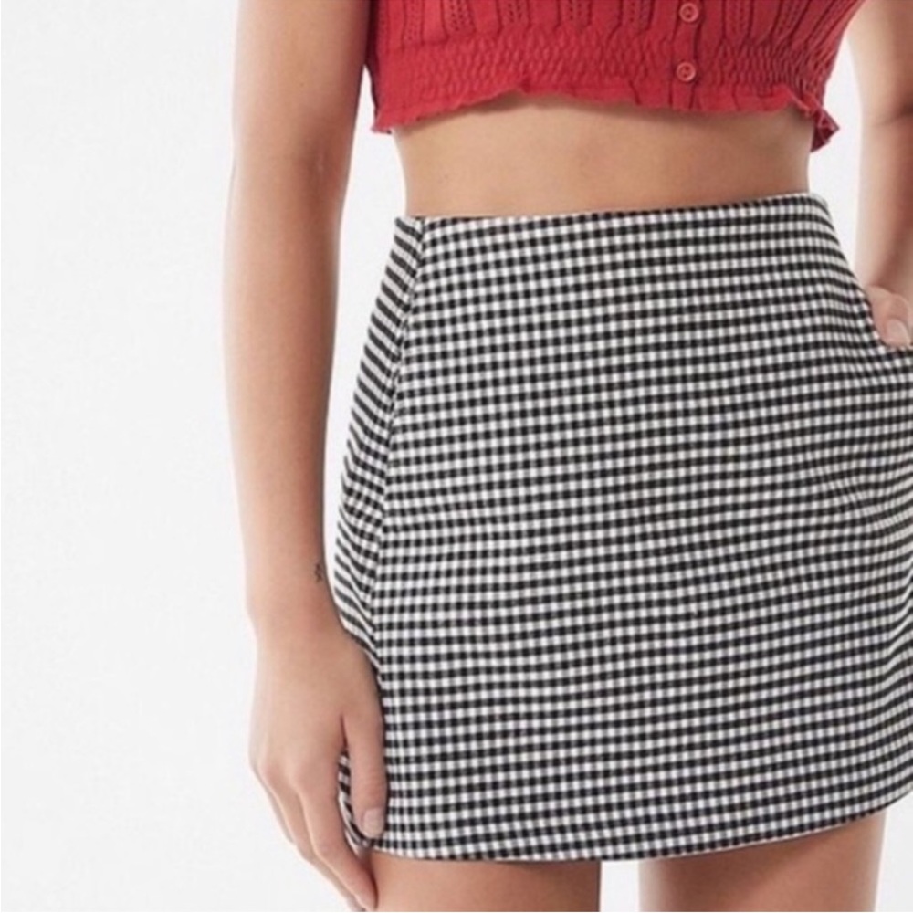 UO gingham check mini skirt EUC